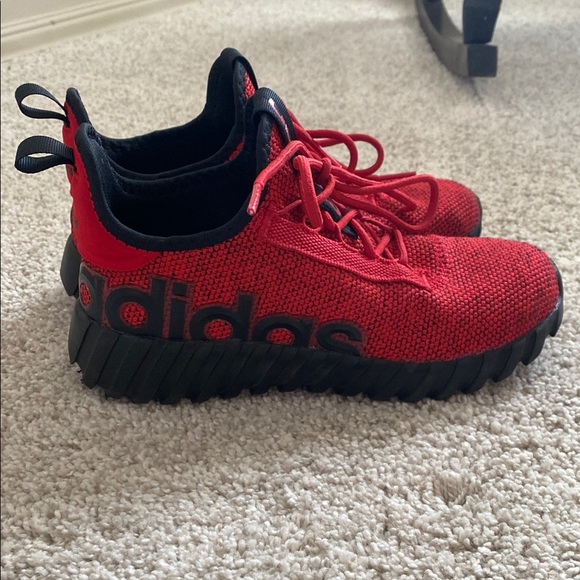 Adidas Kaptir 3.0 red and black sneakers - size 3 - Picture 4 of 7